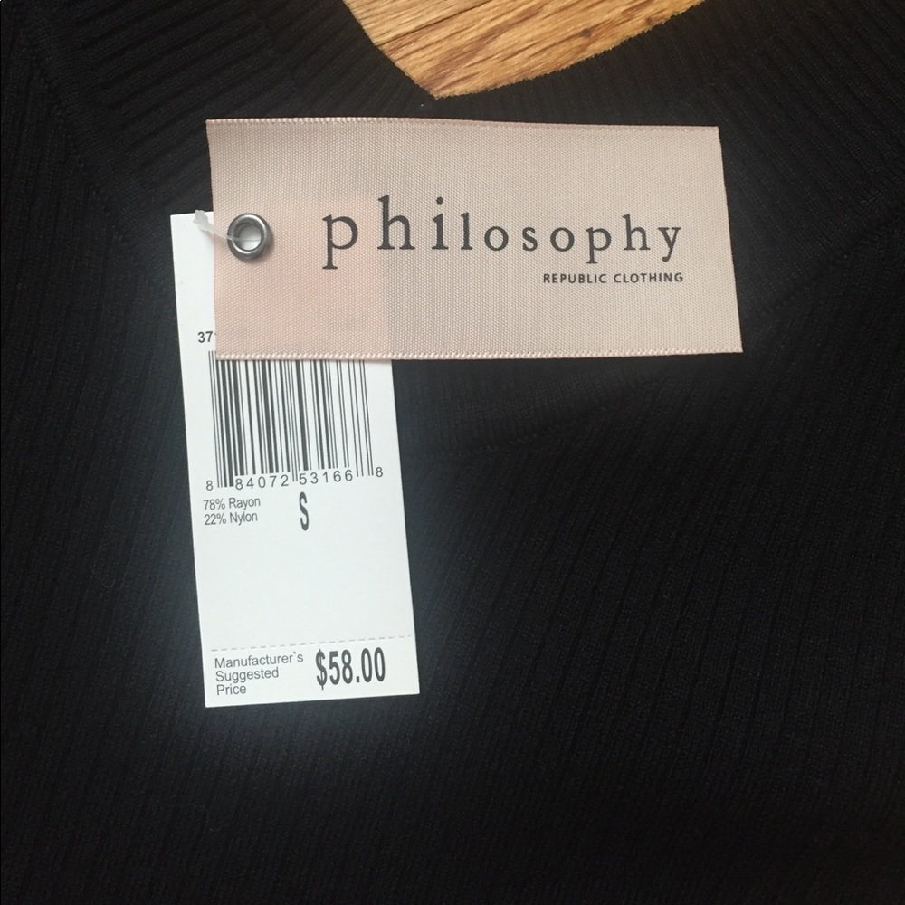 Philosophy Cold Shoulder Ribbed Top - Picture 6 of 7