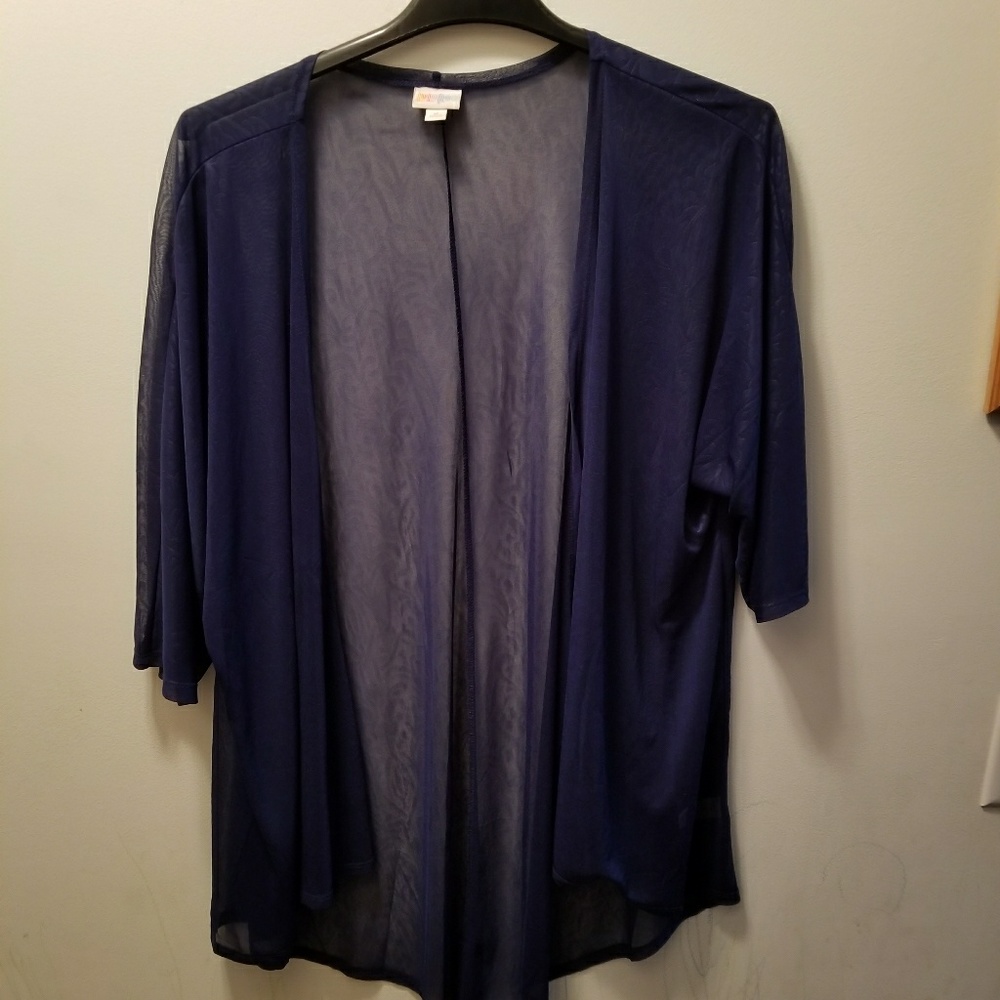 Beautiful Lularoe Lindsay Med