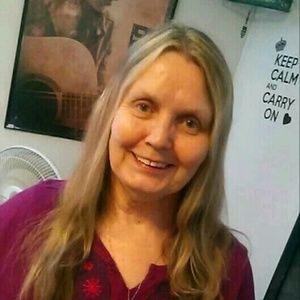 Meet your Posher, Veronica