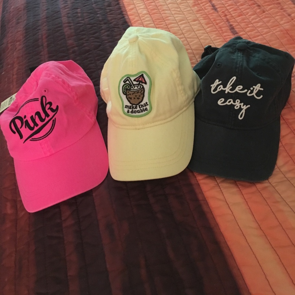 BUNDLE OF THREE HATS