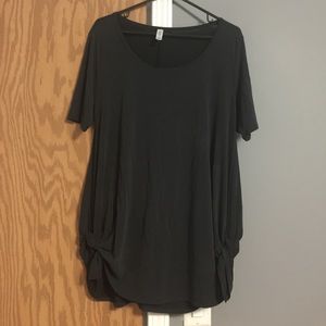 Lularoe black perfect tee