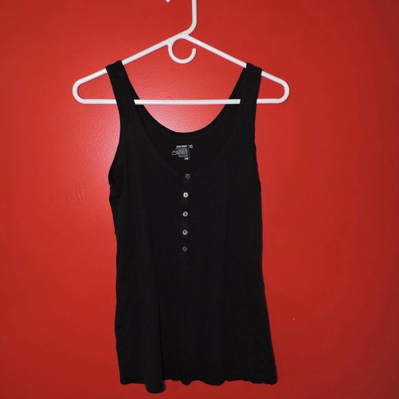 Flowy button tank - Picture 1 of 1