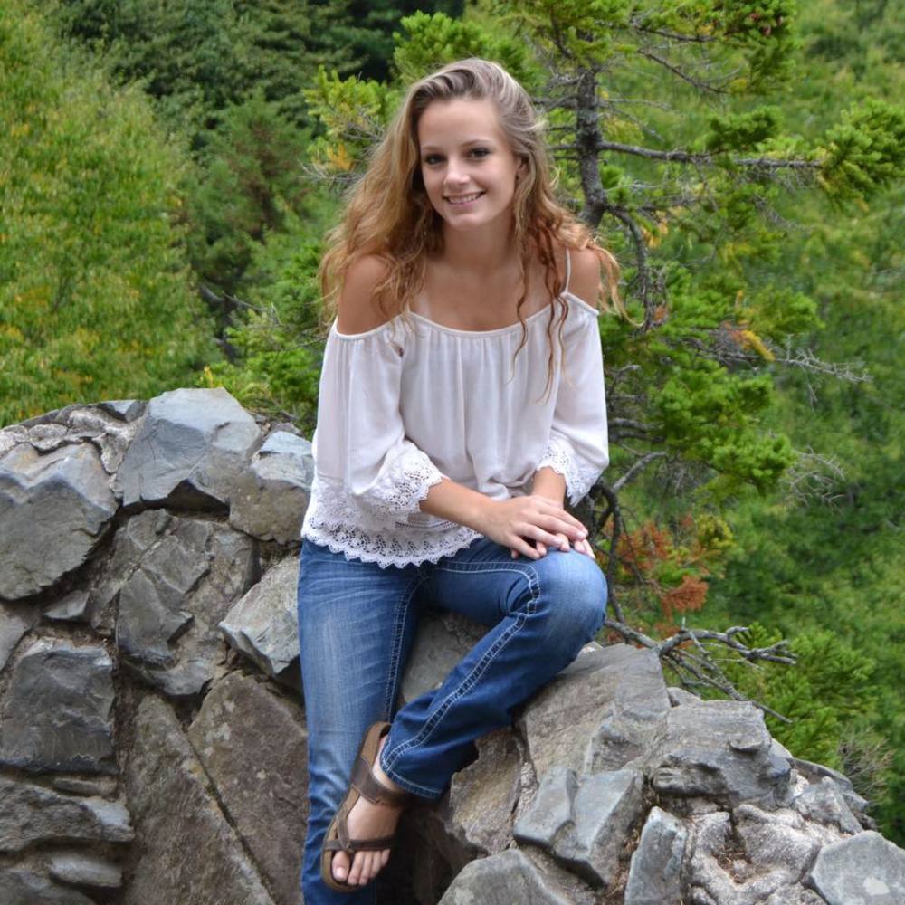 Meet your Posher, Hannah