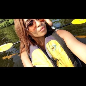 Meet your Posher, Alba