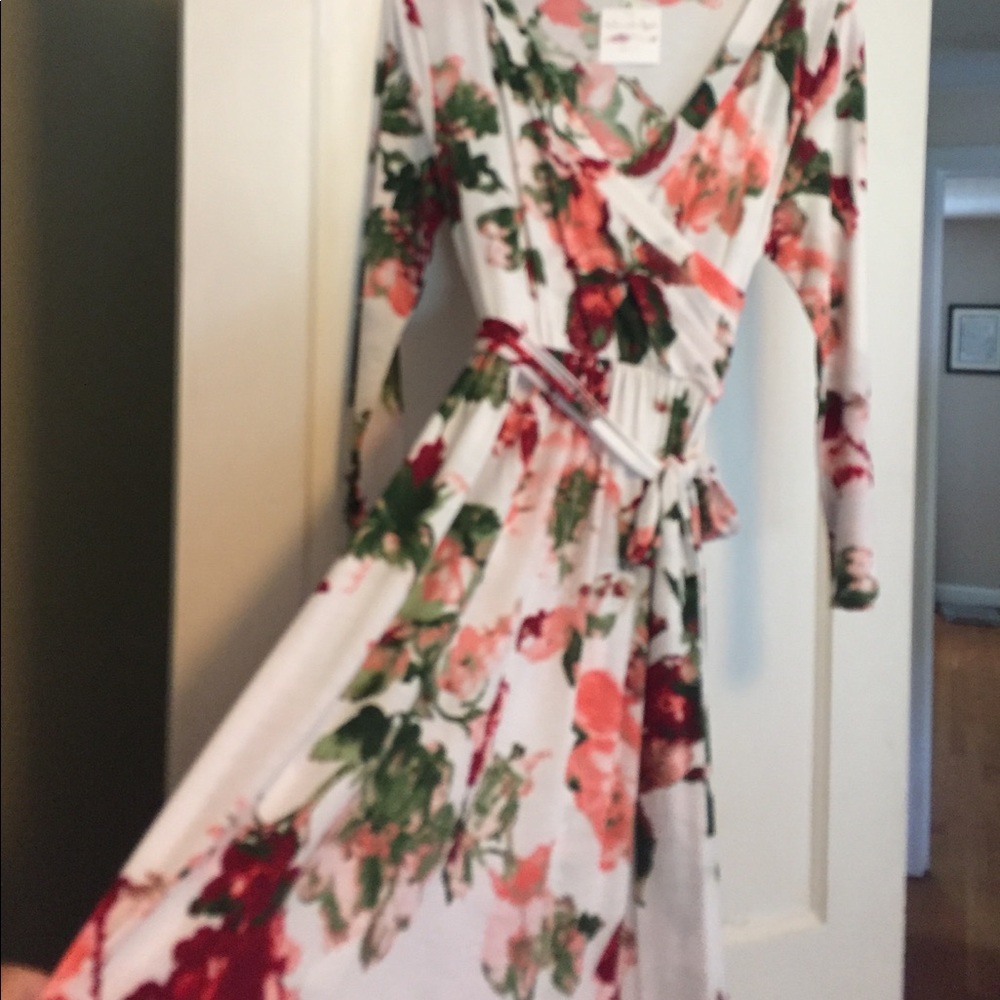 Long sleeve maxi dress.