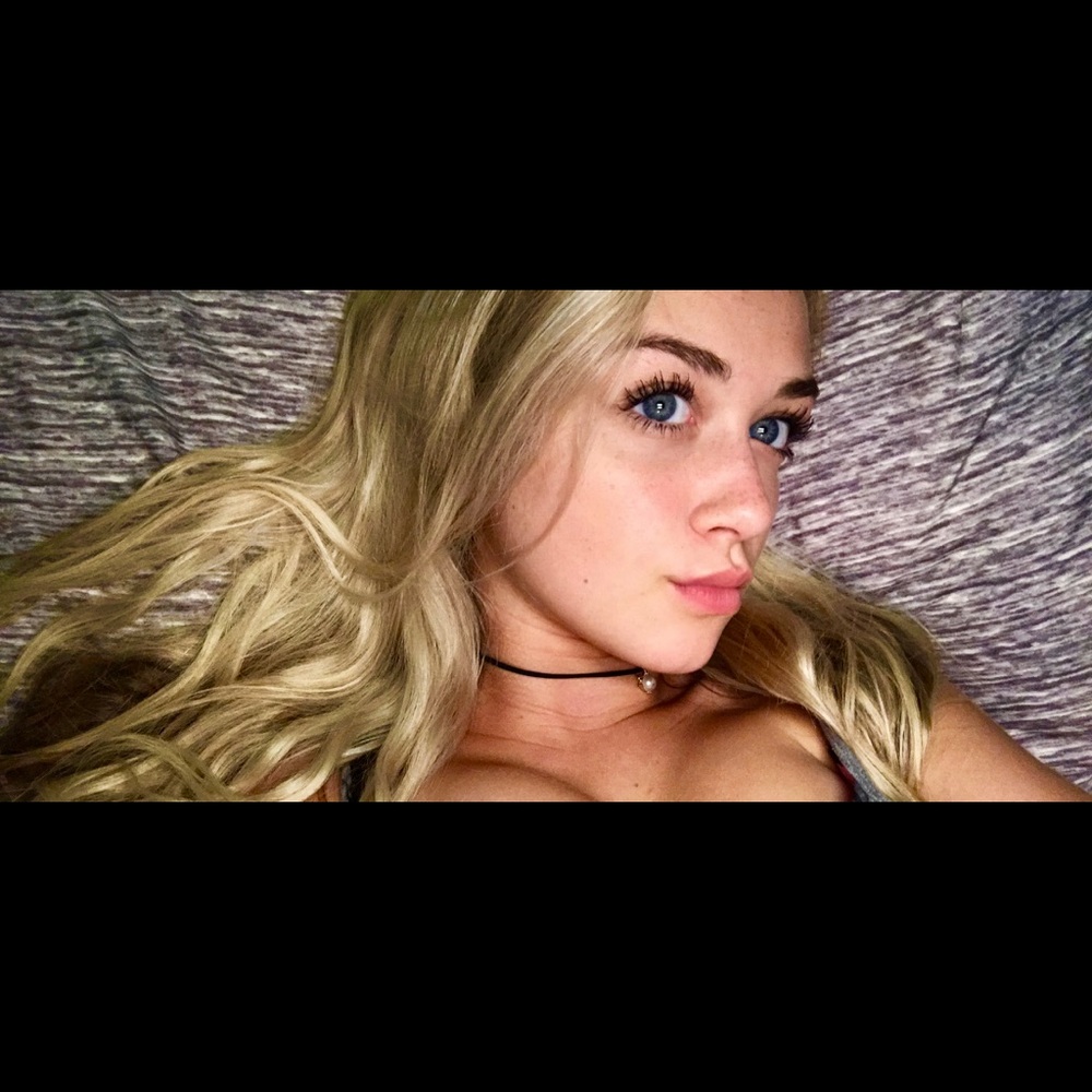 Meet your Posher, Isabella