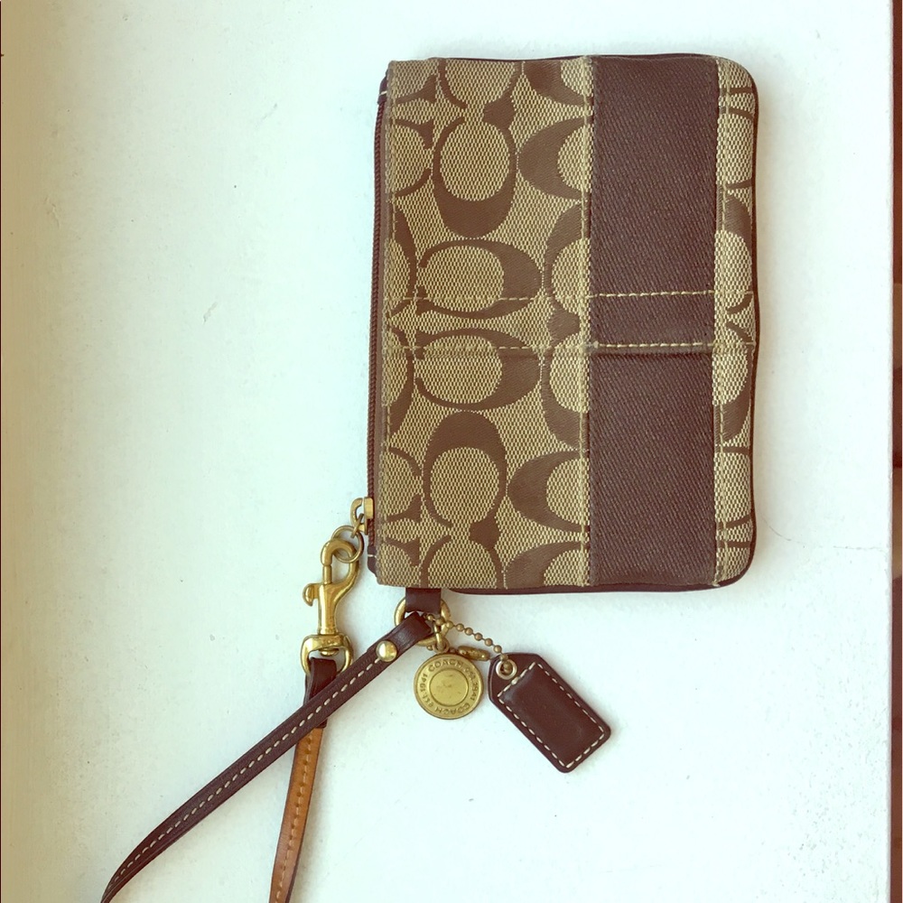 COACH classic brown wristlet