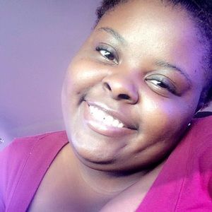 Meet your Posher, Lea