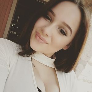 Meet your Posher, Thalia