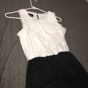 Ruffle top white and black dress