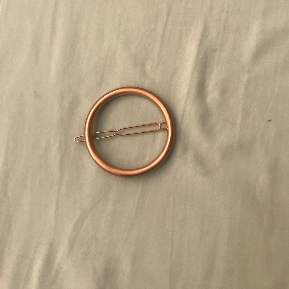 Jen Atkin for Chloe and Isabel  Barrette