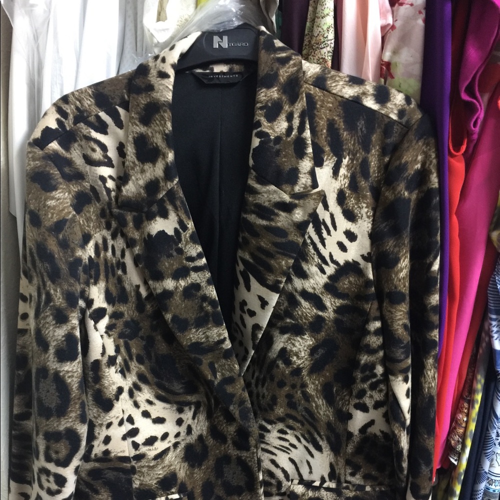 Fall is fast approaching. Add to your wardrobe.