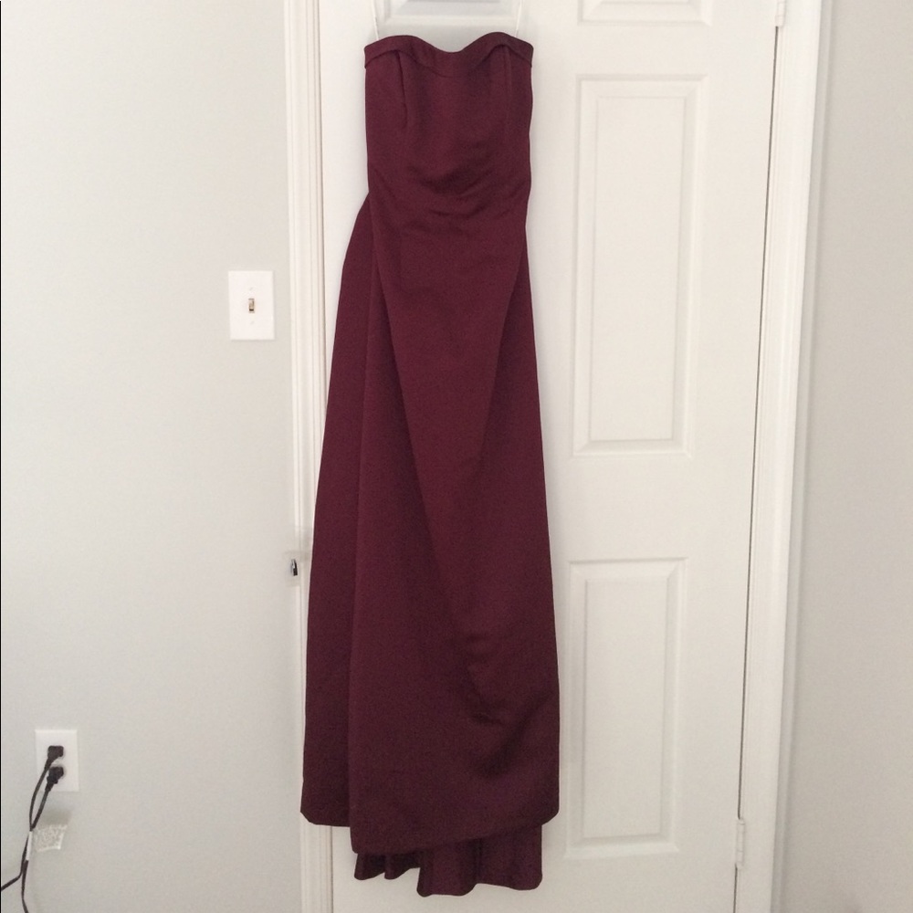David's Bridal Strapless Evening Gown Size 8 Wine