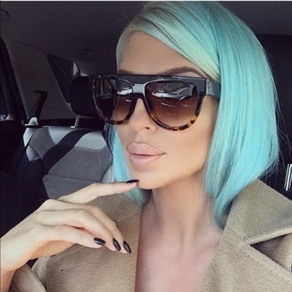 Celine Accessories - Cèline tortoise shell Havana Sunglasses