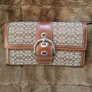 🎉Host pick🎉Coach Soho signature wallet