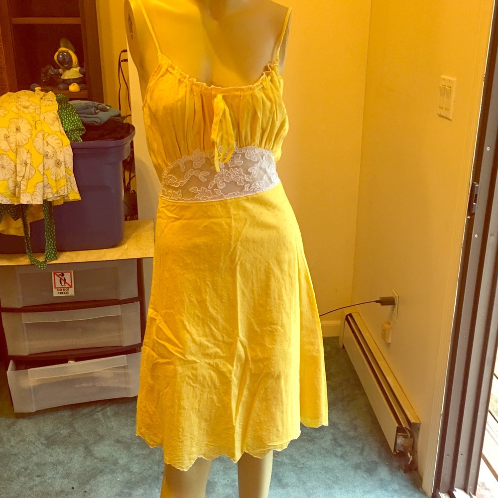 Yellow Betsey johnson sun dress size 8