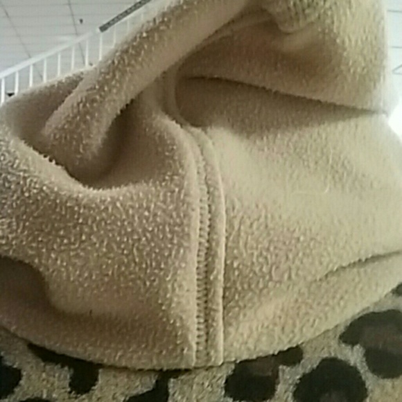 Hand made lepored print ladies hooded ponco - Picture 5 of 8