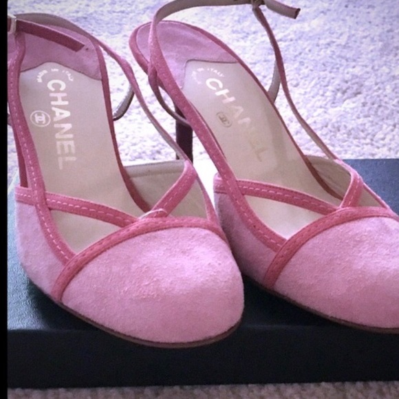 NWT Chanel Kitten heels - Picture 1 of 4