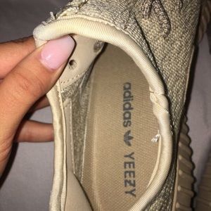 Look alike Yeezy Boost