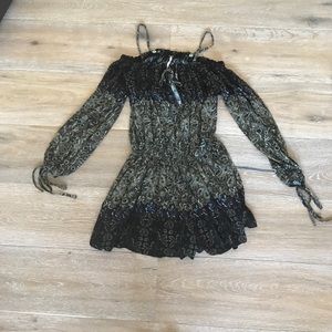 Free People off-shoulder Jumper Size Small