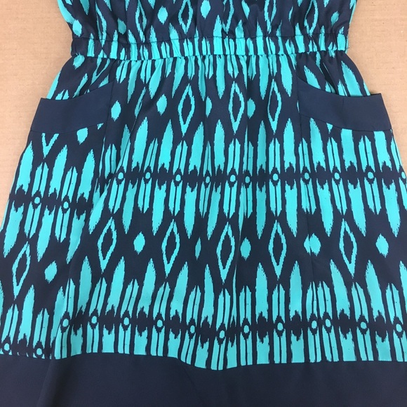 Cute short dress - Picture 4 of 6