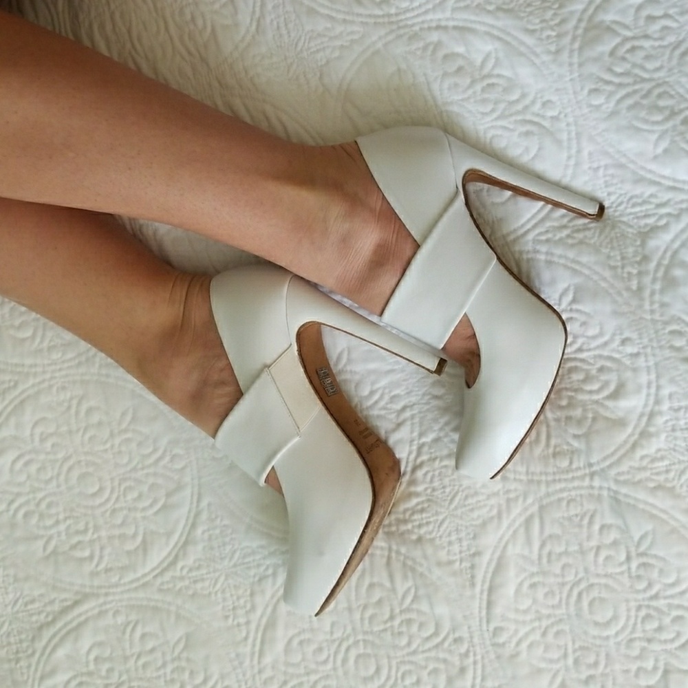 Jill Stuart leather pumps