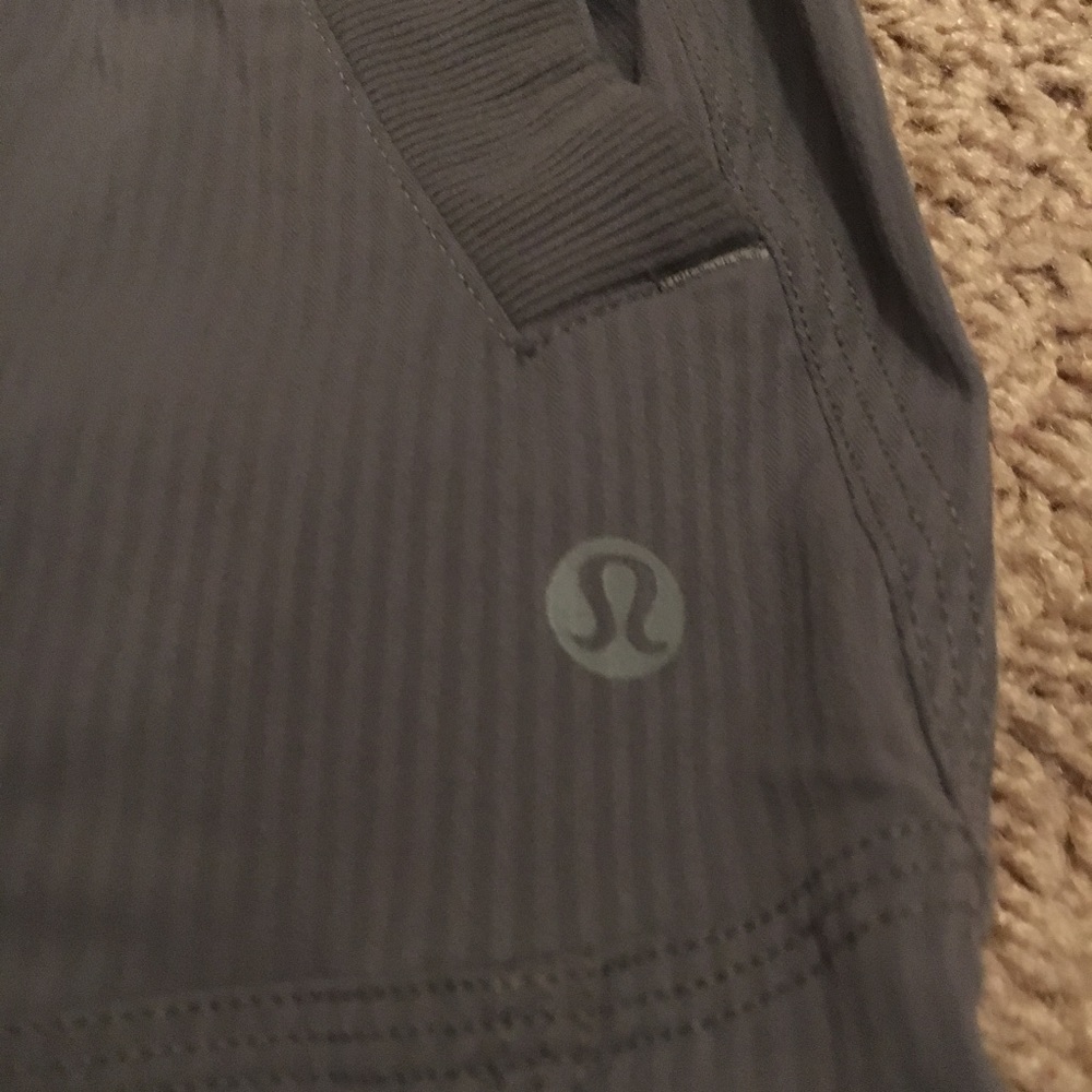 -- Authentic lulu lemon dance studio pant III ---