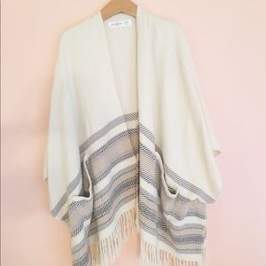 Abercrombie & Fitch Poncho