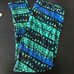 LuLaRoe TC leggings. Made in Korea. Worn once
