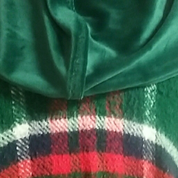 Hand made unisex poncho with a hood - Picture 4 of 6