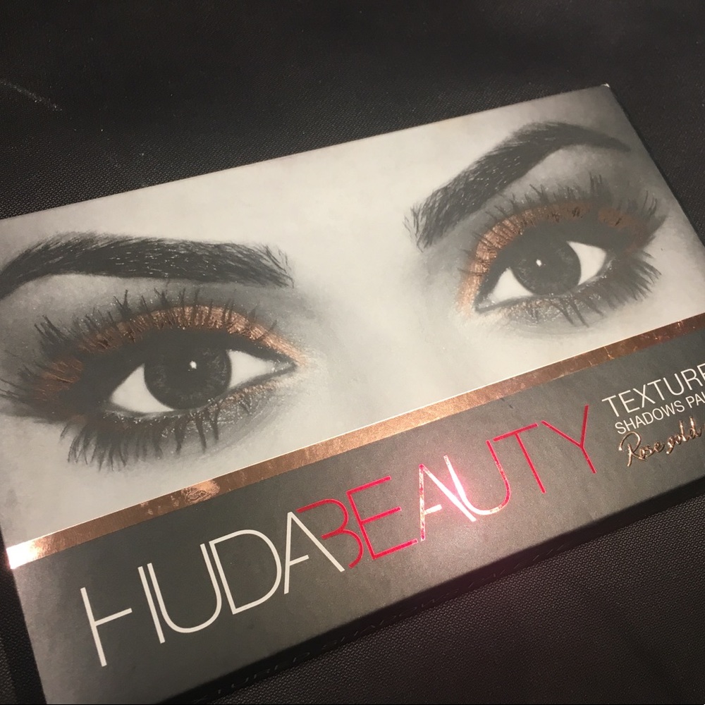 Huda beauty rose gold pallete