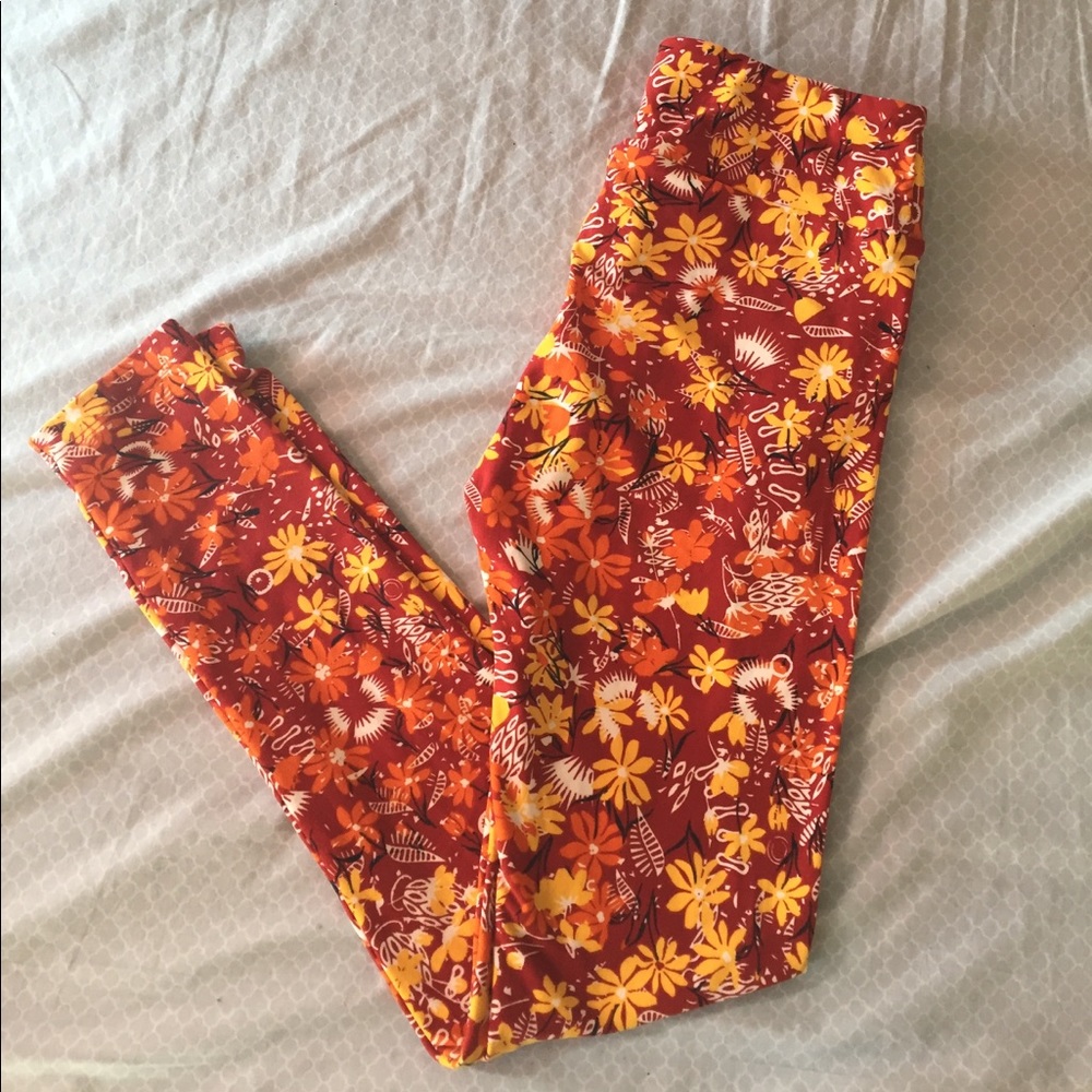 NWOT perfect for Fall leggings!