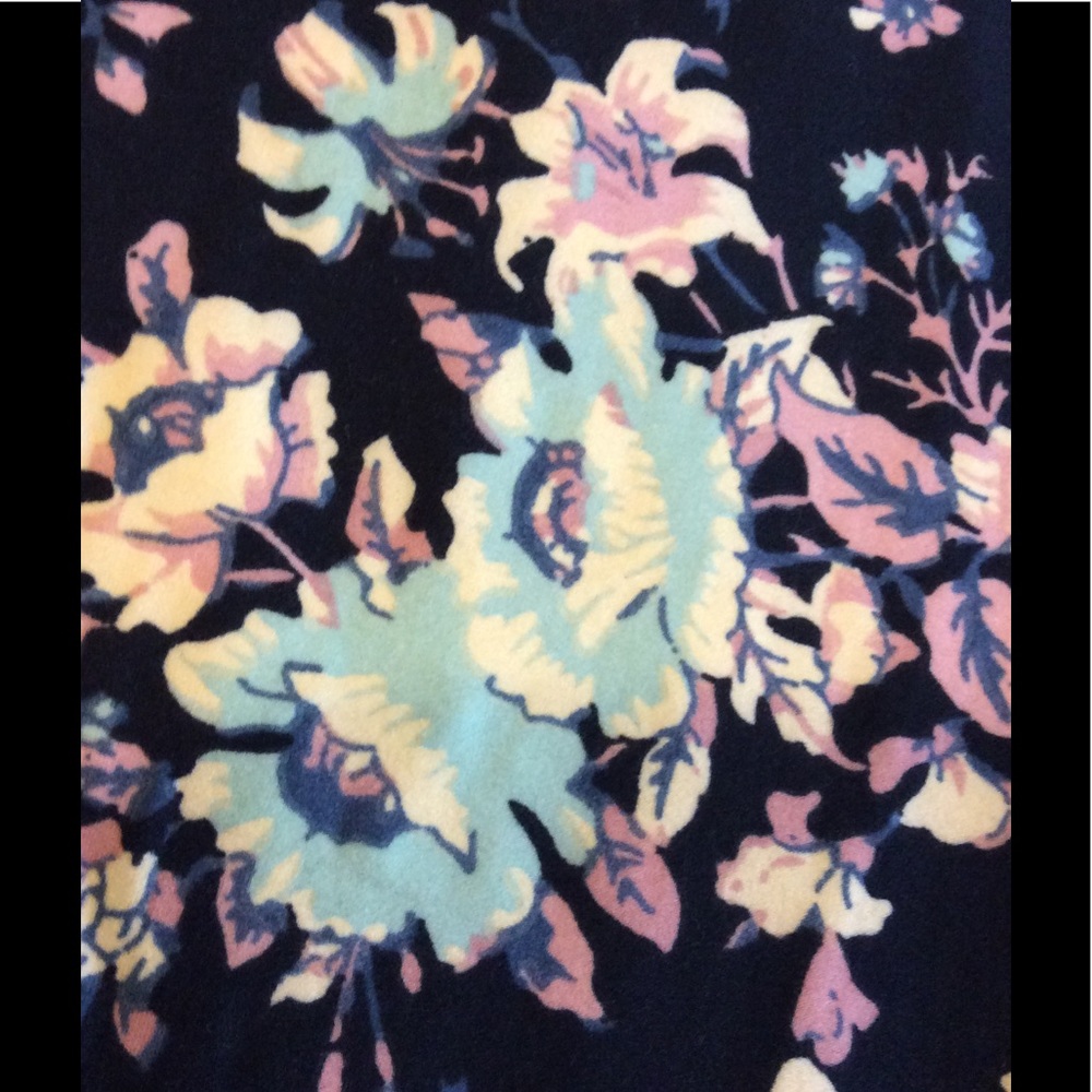 LuLaRoe TC (tall &curvy) Leggings