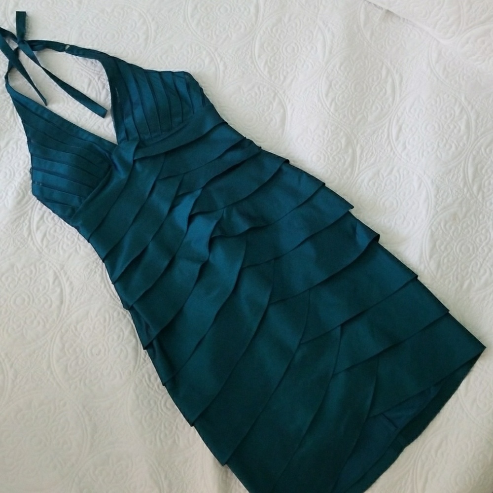 Cache  tiered halter dress