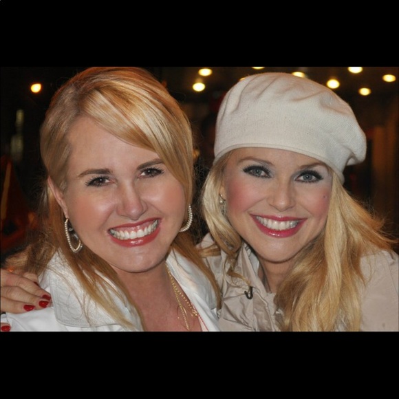 Meet your Posher, Carrie - Picture 4 of 8