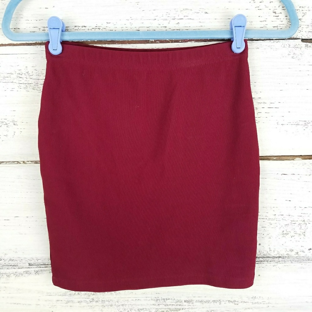 Forever 21 Maroon Bodycon Textured Mini Skirt