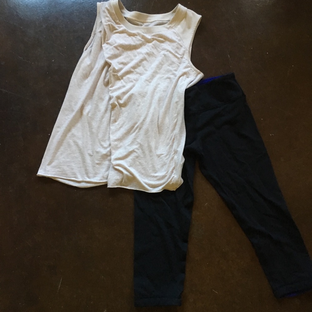 Lululemon size 8 drape tank
