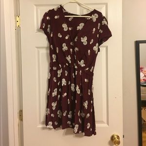 Size L Maroon Dress