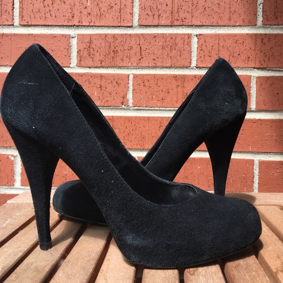 Steve Madden black suede women's Unityy Pumps - Picture 1 of 2