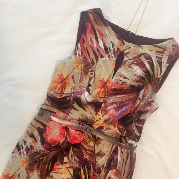 NWOT Super Cute Dress! - Picture 5 of 8