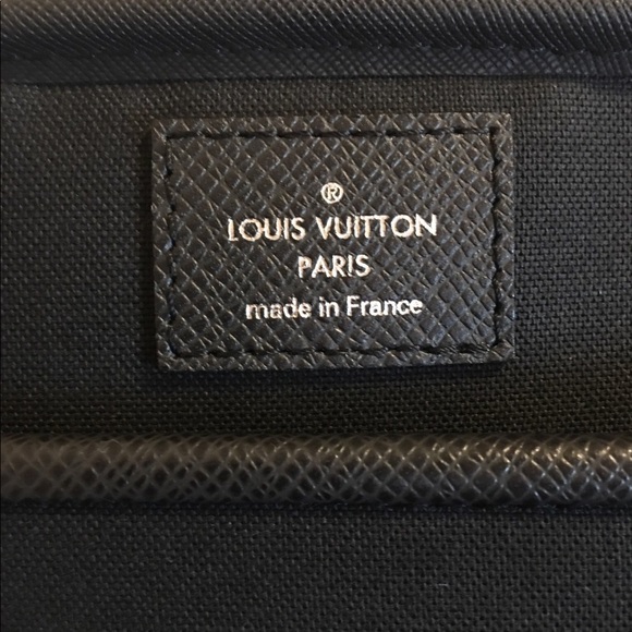 LOUIS VUITTON Taiga Odessa Laptop Briefcase - Picture 5 of 7