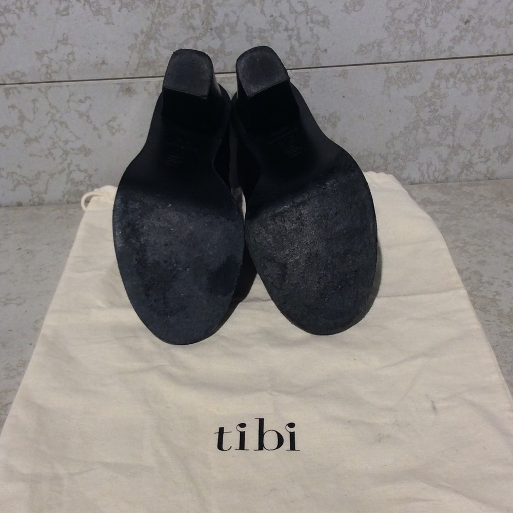 Tibi Leona Black Snakeskin Print Mules - Picture 3 of 5