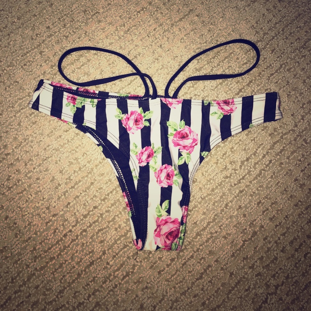 Bikini bottoms