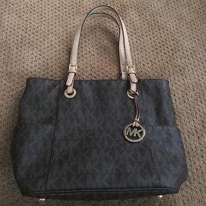 Michael Kors tote