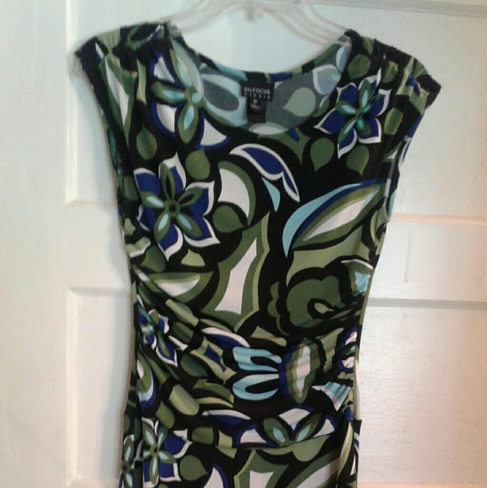 En Focus Studio easy and elegant dress size 12