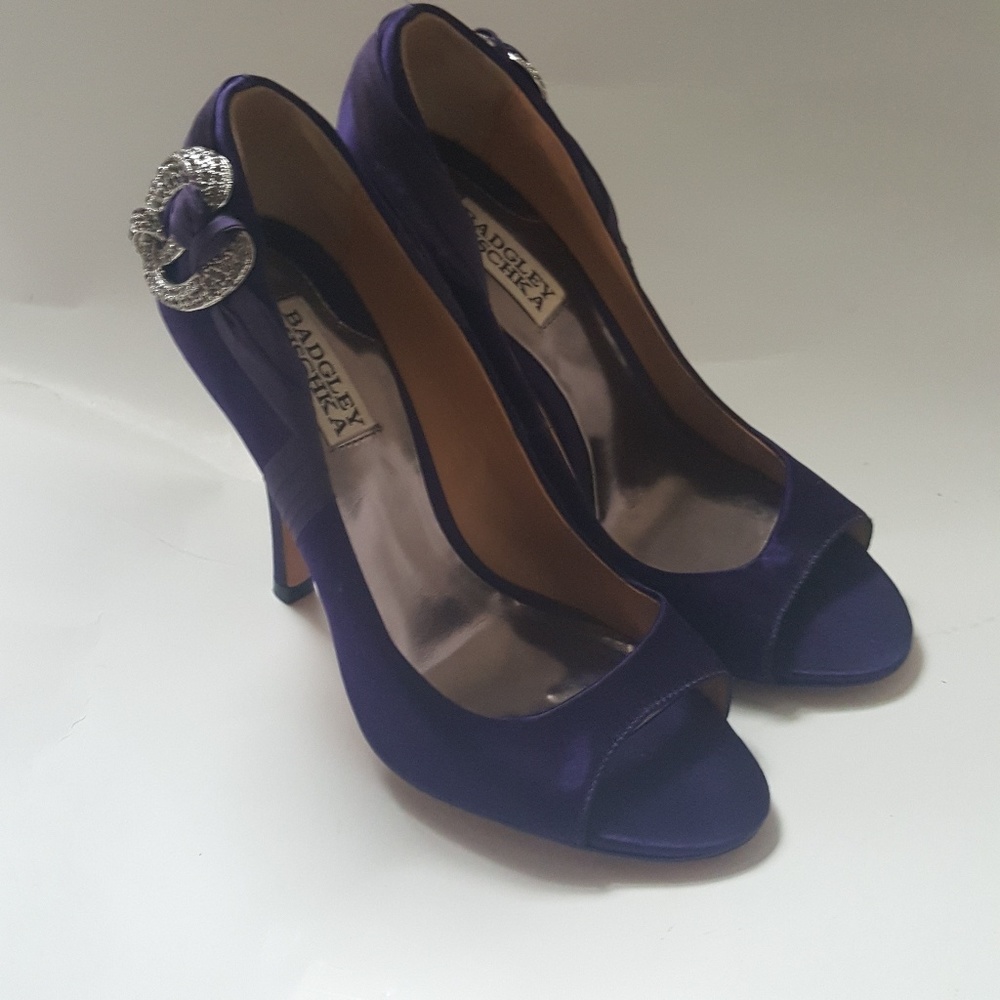 Badgley Mischka Purple Satin Heels Jewels sz 7.5