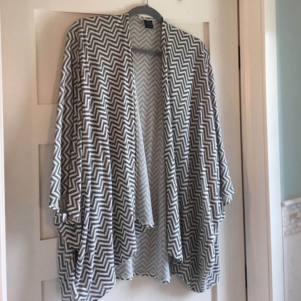 Yoga wrap / loose cover up