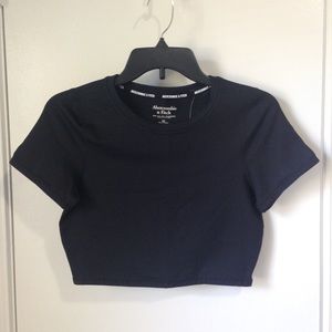 🆕 Athletic Crop Top