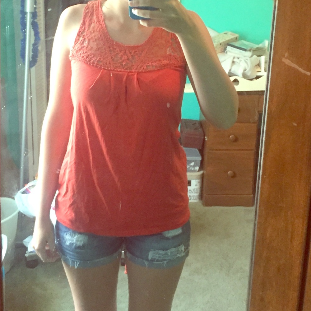 This is a 6 degrees tank top