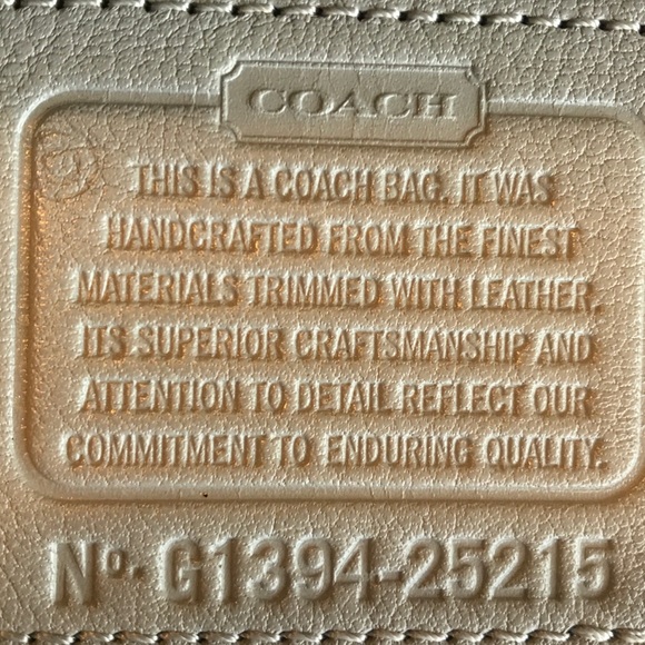 AUTHENTIC Coach Madison Needlepoint Op Art Satchel - Picture 5 of 7